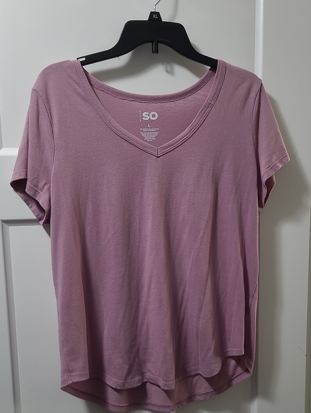SO Short Sleeve V-Neck Top in Dusty Mauve